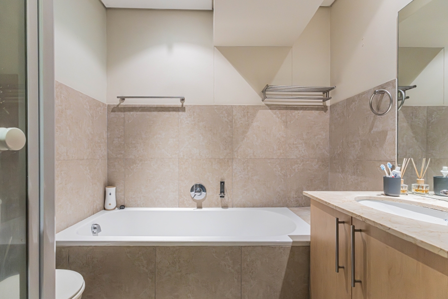2 Bedroom Property for Sale in Cape Town City Centre Western Cape